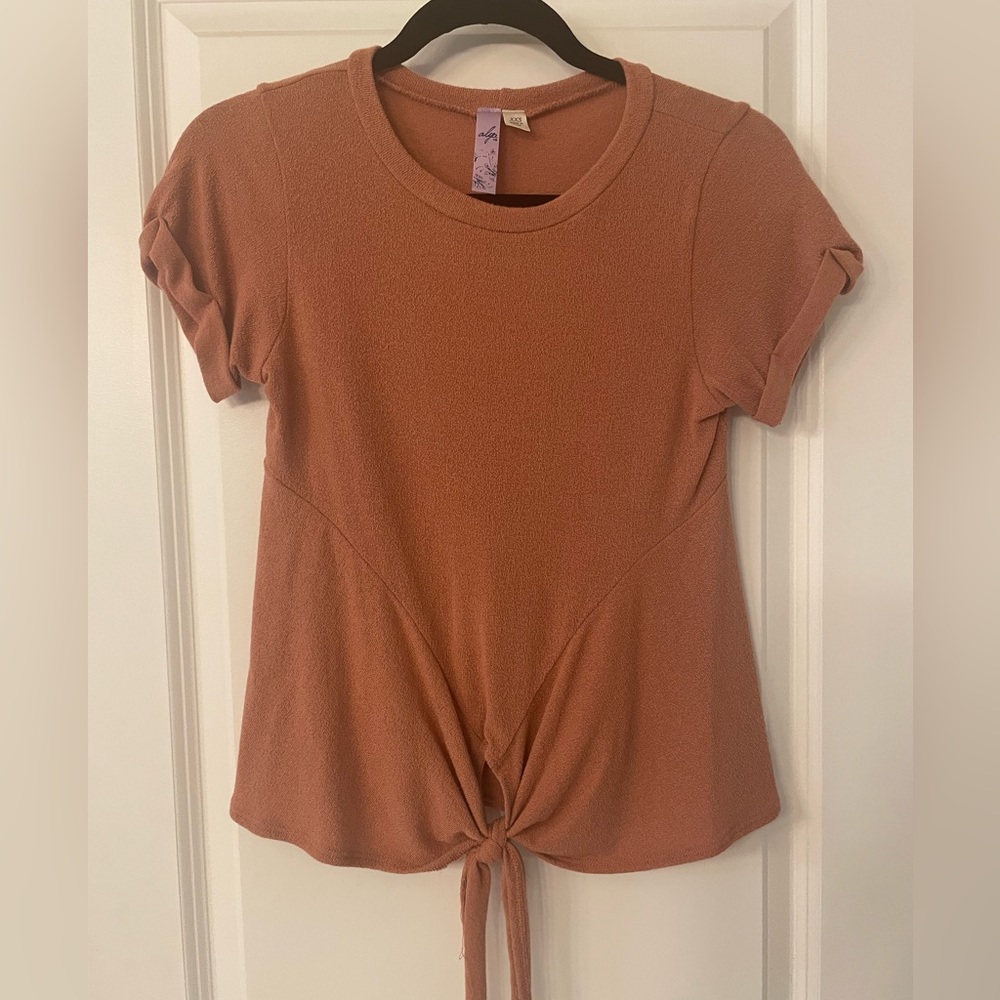 Dark pink/orange T-shirt with tie detail size xxs